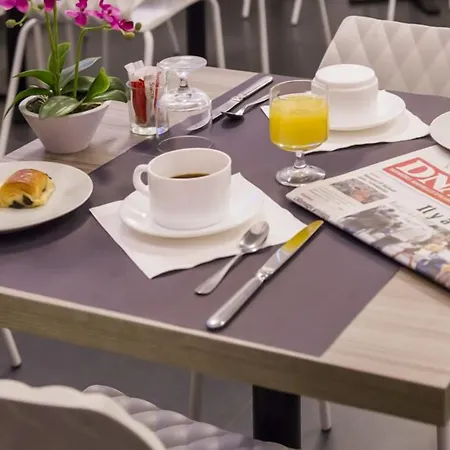 Nemea Elypseo Port Aparthotel