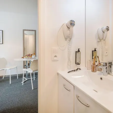 Nemea Elypseo Port Apartmanhotel 3*