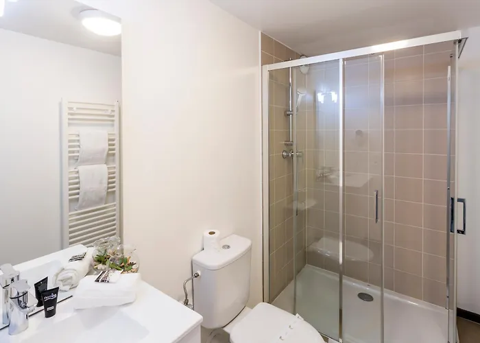 Nemea Elypseo Port 3*