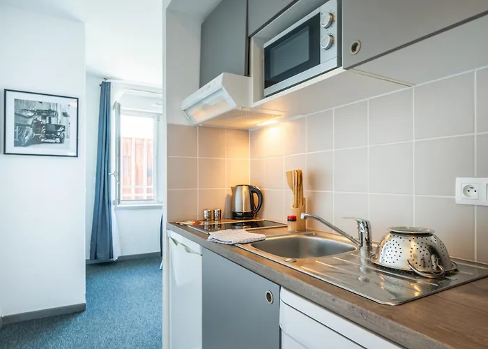 Nemea Elypseo Port 3* Straßburg