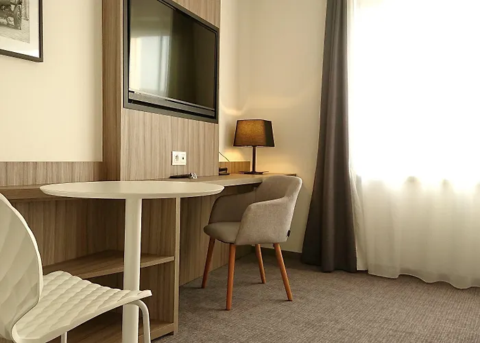 Aparthotel Nemea Elypseo Port 3*