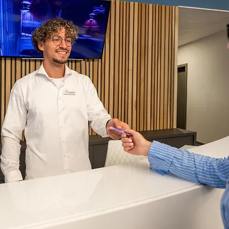 Lägenhetshotell Nemea Elypseo Port 3*